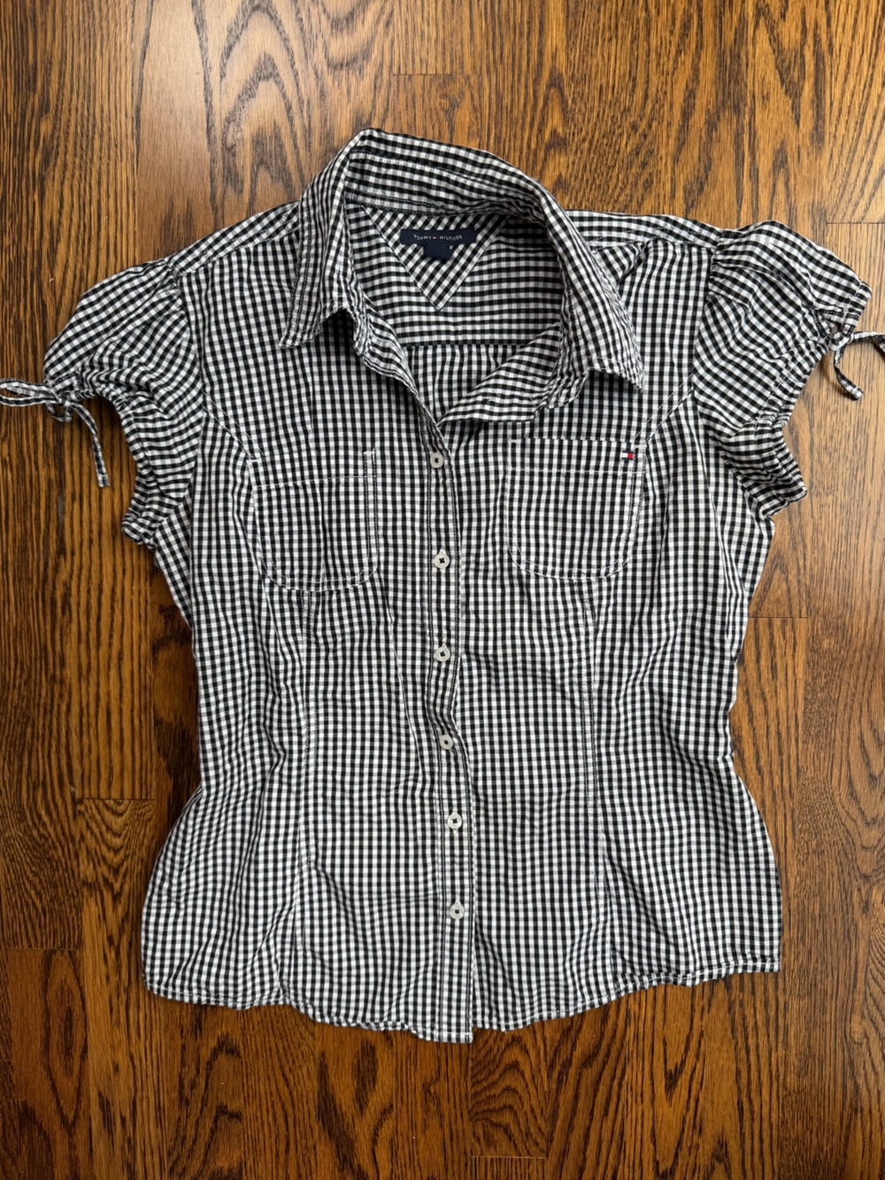Women’s Black & White Preppy Cotton Americana Tie Sleeve Gingham Button-Up Shirt